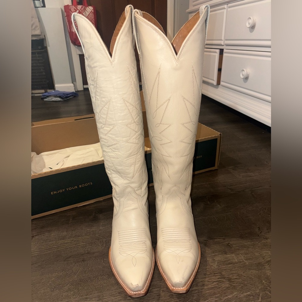 Tecovas Loretta Cream Cowboy Boots
